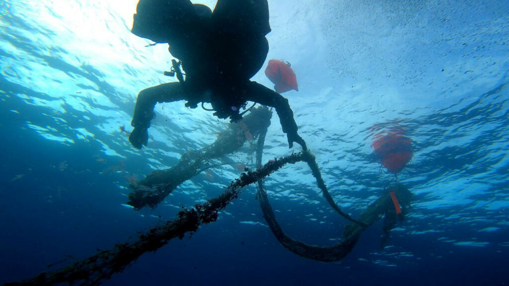 Redes de pesca y desechos marinos extraídos por Ghost Diving Spain